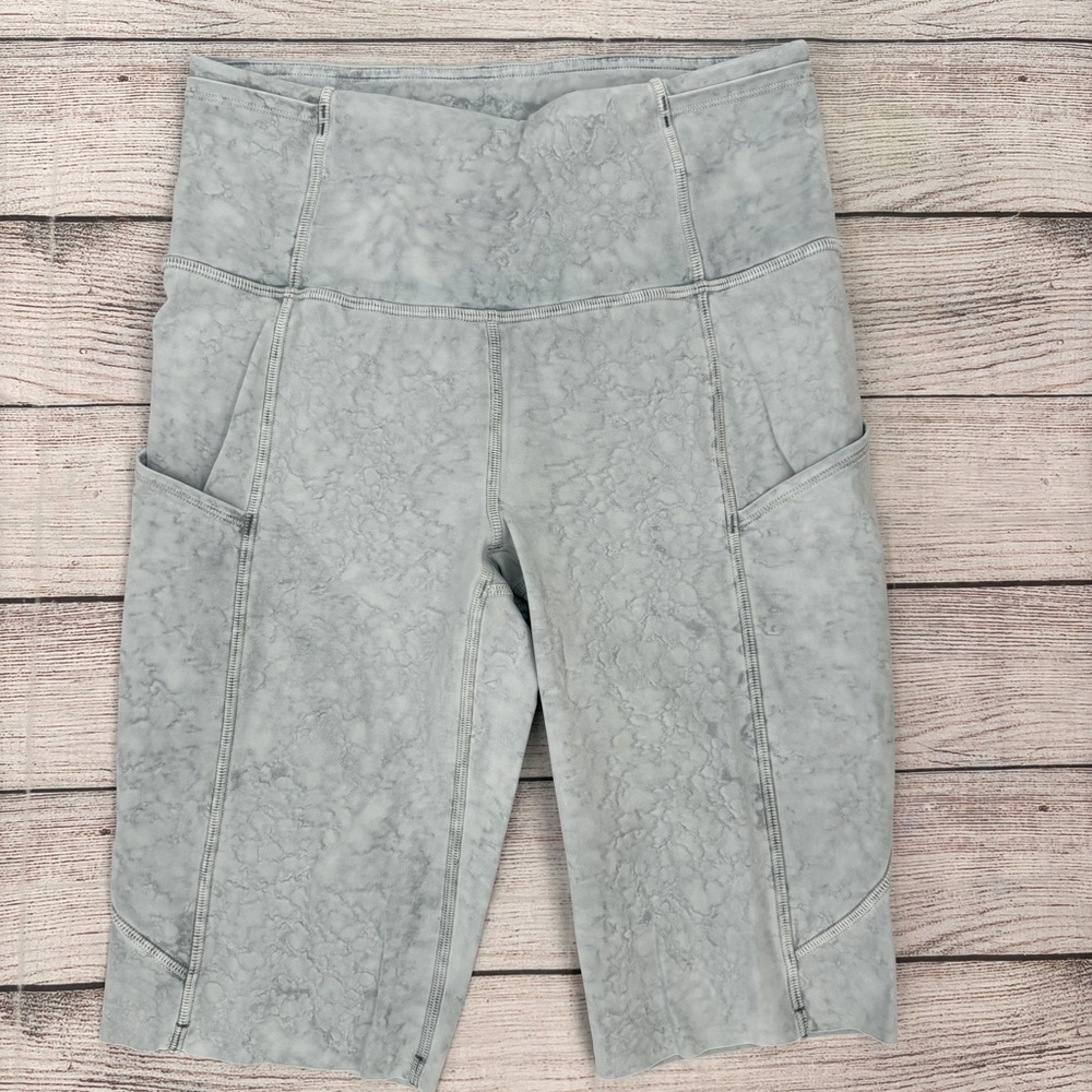 LULULEMON Fast and Free Shorts Size 4